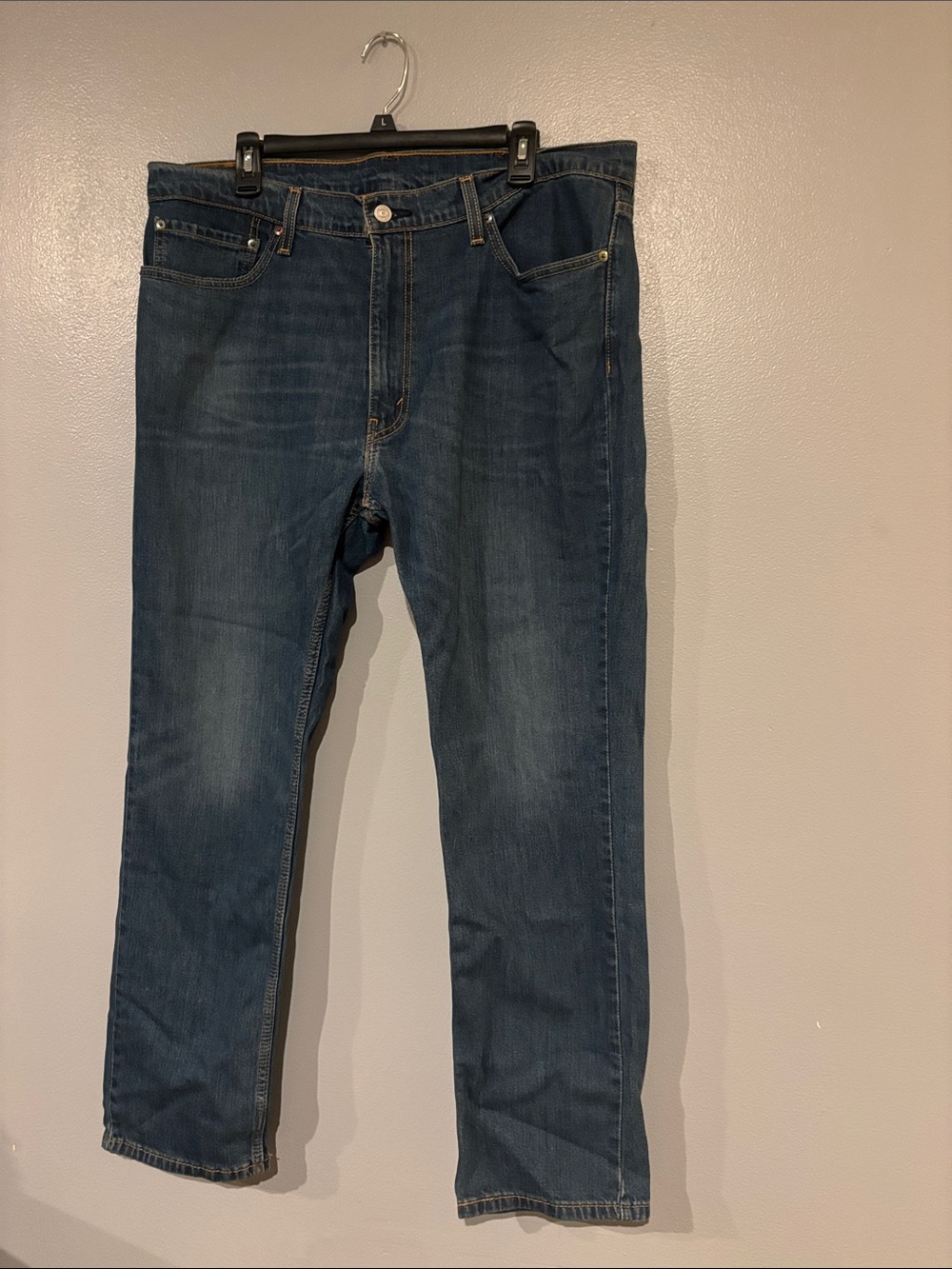 Straight Fit Men's Denim Jeans in Medium Blue